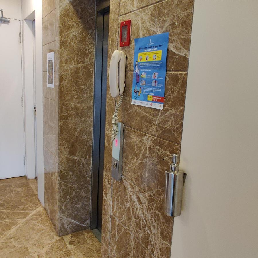 Hotel Meadows Waranasi Zewnętrze zdjęcie
